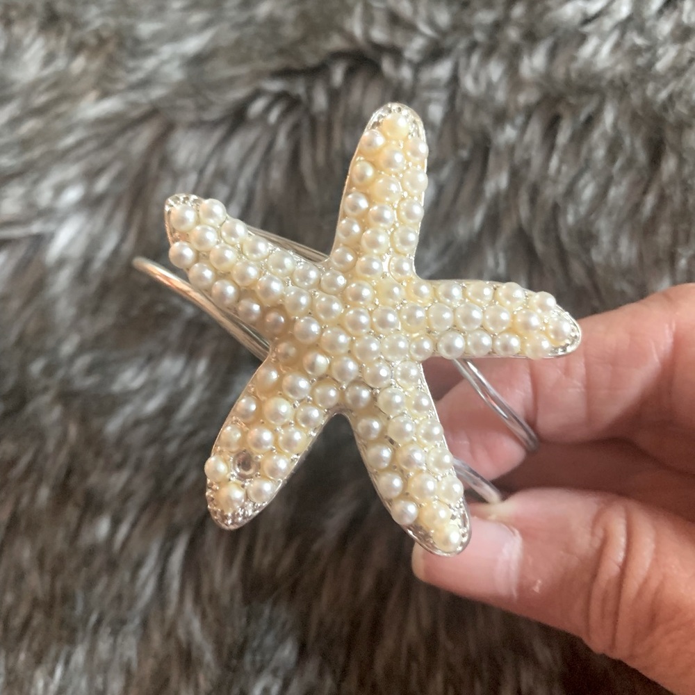 Pearl and silver starfish bracelet